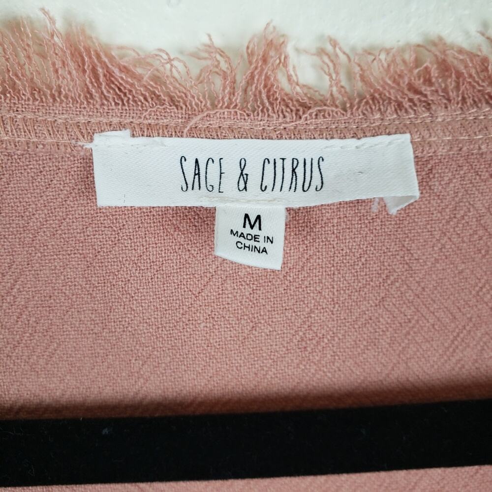 Sage & Citus | Sleevelesd V-Neck top, size M - Picture 3 of 6